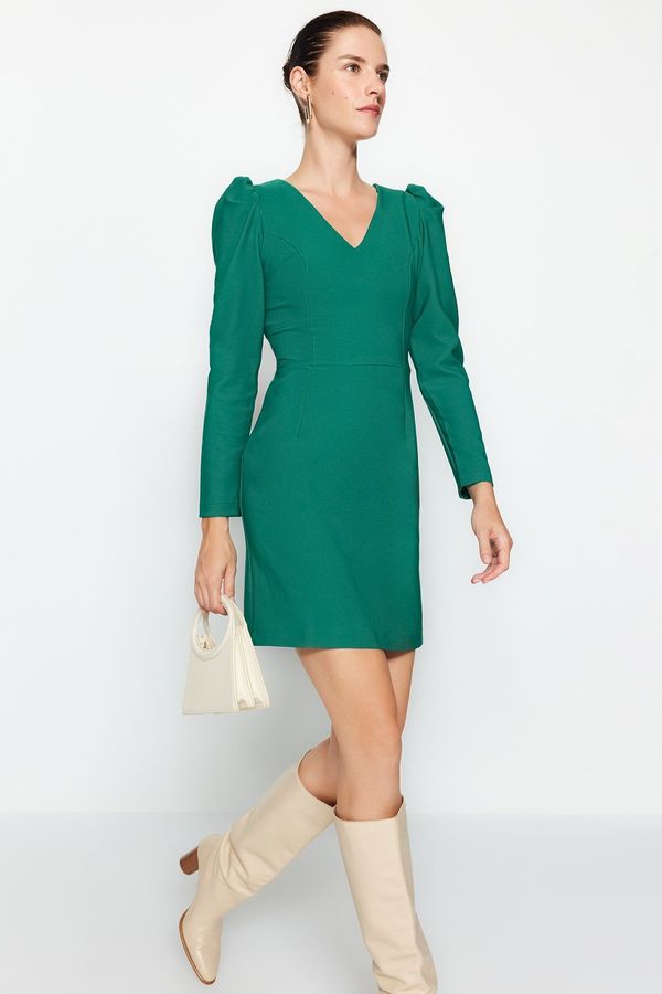 Trendyol Trendyol Emerald Green Body-Covering Shoulder Detailed V-Neck Mini Woven Dress