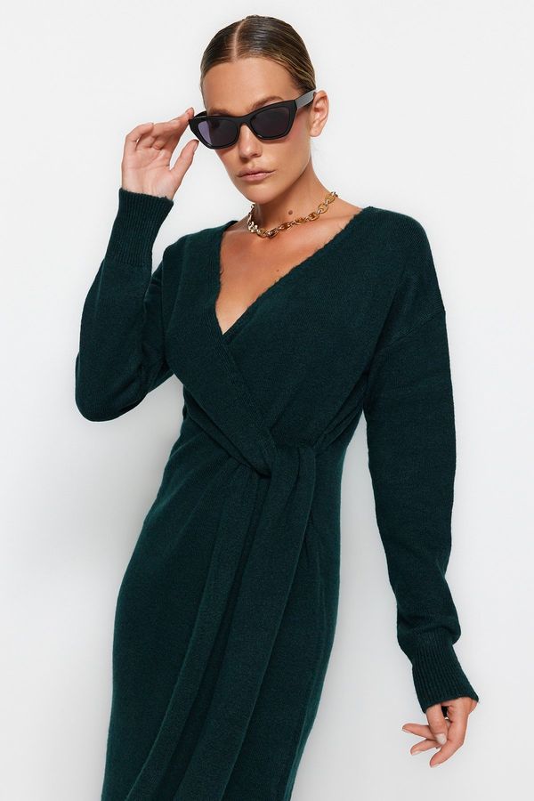 Trendyol Trendyol Emerald Green Maxi Sweater Soft Textured, Double Breasted Collar Pile Dress