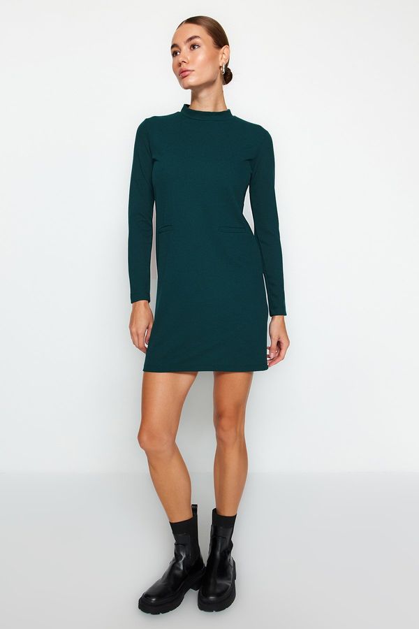 Trendyol Trendyol Emerald Green Pocket Look Crepe Fabric High Neck Mini Knitted Dress