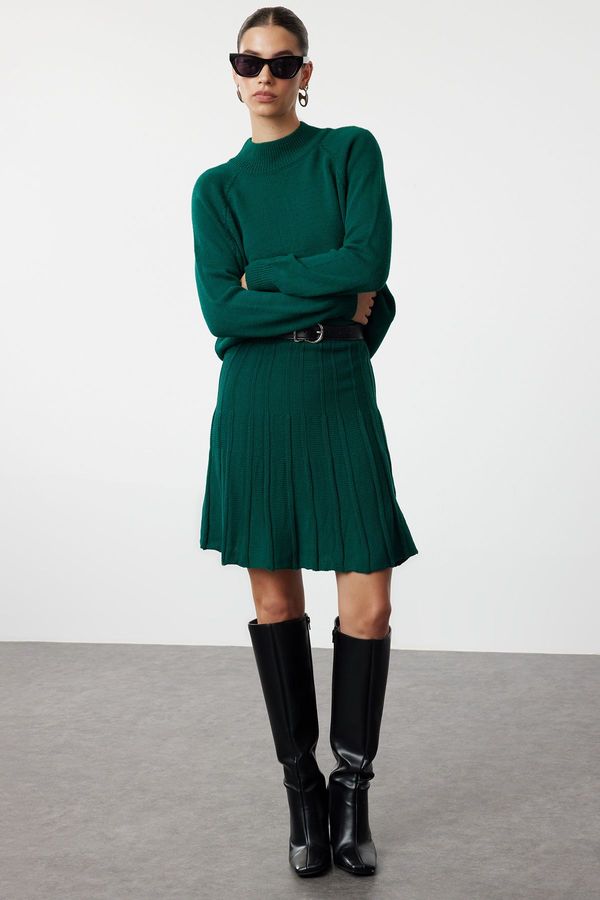 Trendyol Trendyol Emerald Green Ruffle Detailed High Collar Knitwear Top-Top Set