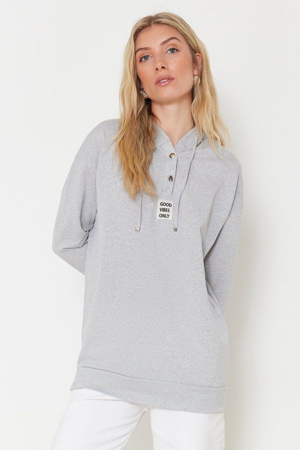 Trendyol Trendyol Gray Hooded Knitted Sweatshirt with Label Detail on the Front