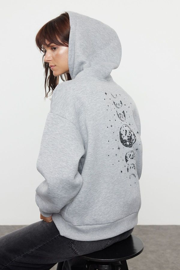 Trendyol Trendyol Gray Melange Printed Oversize Hooded Thick Fleece Knitted Sweatshirt