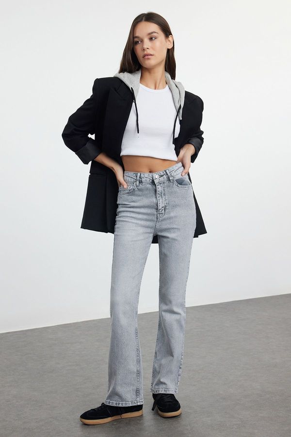 Trendyol Trendyol Gray Normal Waist Crop Flare Jeans