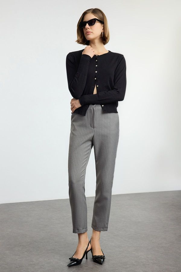 Trendyol Trendyol Gray Plaid Cigaratte Woven Trousers