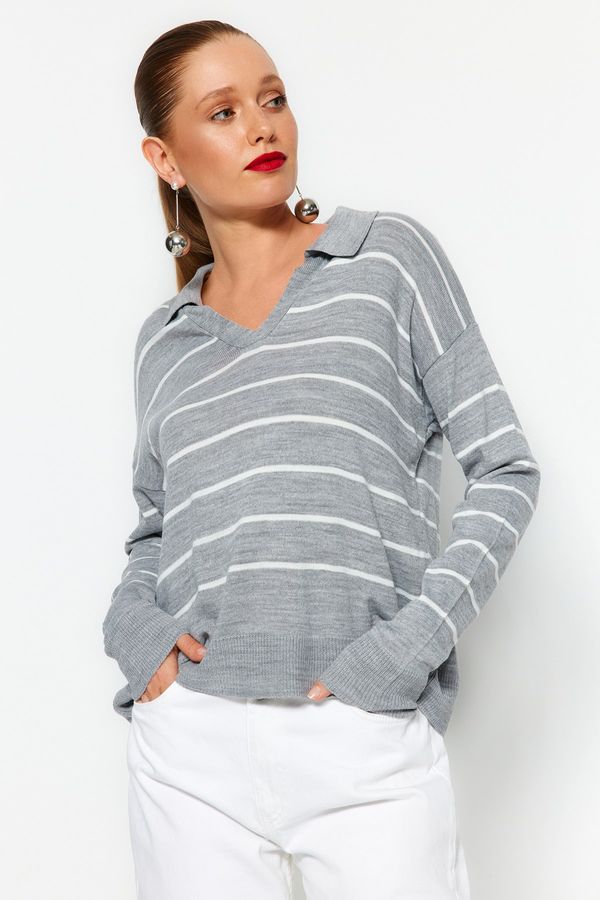 Trendyol Trendyol Gray Striped Knitwear Sweater