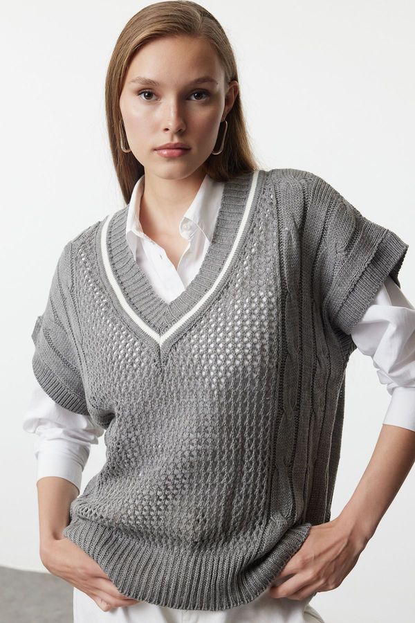 Trendyol Trendyol Gray Wide Fit V-Neck Openwork Knitwear Sweater