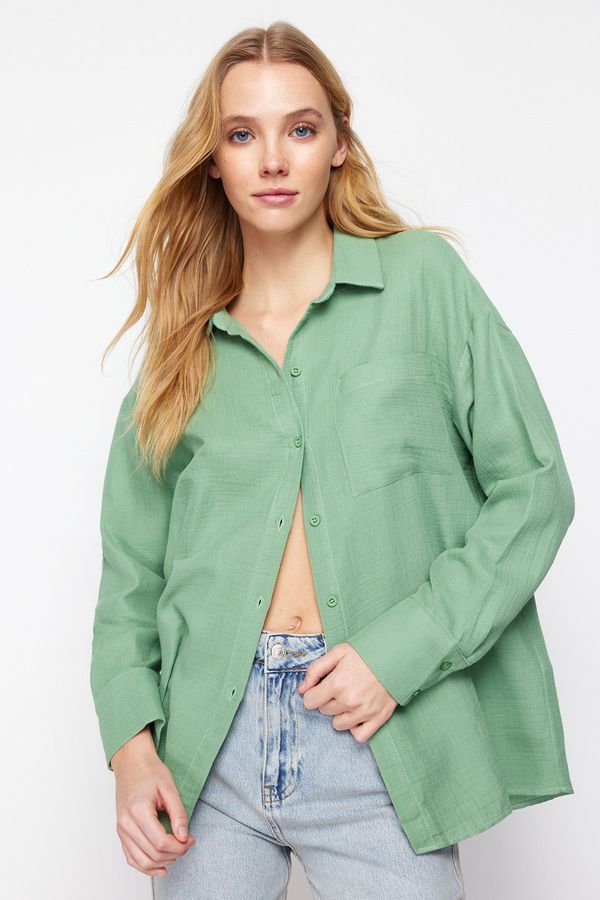 Trendyol Trendyol Green Buttoned Rollable Sleeve Detailed Oversize Muslin Woven Shirt