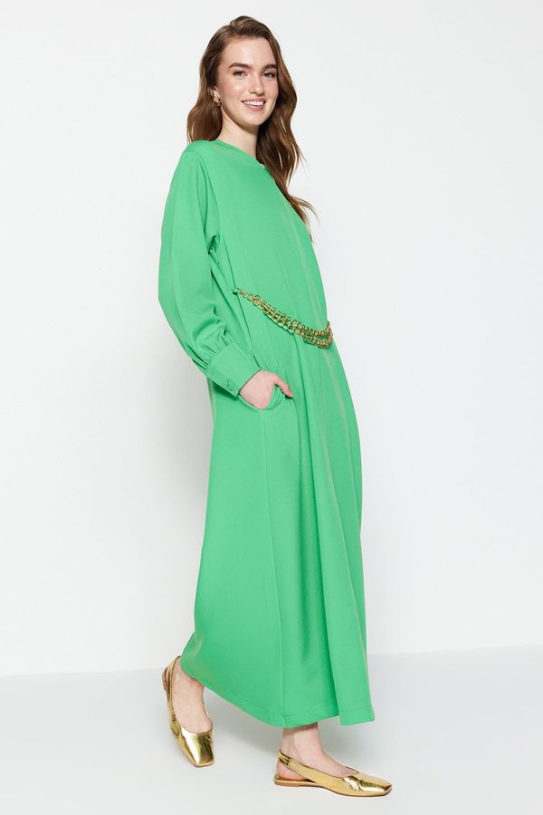 Trendyol Trendyol Green Crepe Evening Dress with a Chain Waist and a Chain Belt, in a comfortable fit