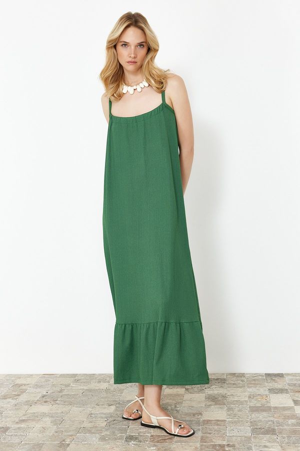 Trendyol Trendyol Green Straight Back Detailed Strappy Wrapped/Textured Maxi Knitted Dress
