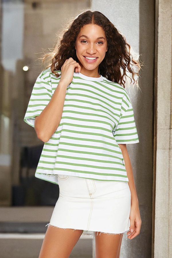 Trendyol Trendyol Green Striped 100% Cotton Asymmetric Loose/Comfort Fit Knitted T-Shirt