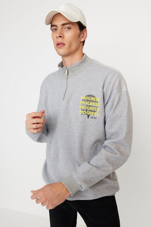 Trendyol Trendyol Grey Oversize/Wide Cut Zippered Text Printed Inside Fleece/Warm Sweatshirt