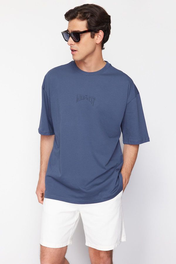 Trendyol Trendyol Indigo Oversize/Wide Cut 100% Cotton Back Printed T-Shirt