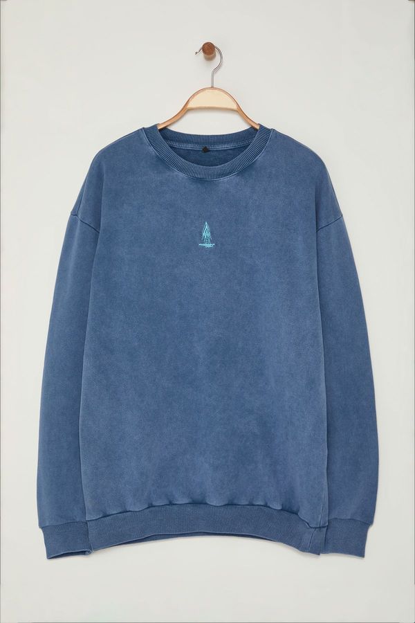 Trendyol Trendyol Indigo Oversize/Wide Cut 100% Cotton Faded Effect Mystical Themed Sweatshirt