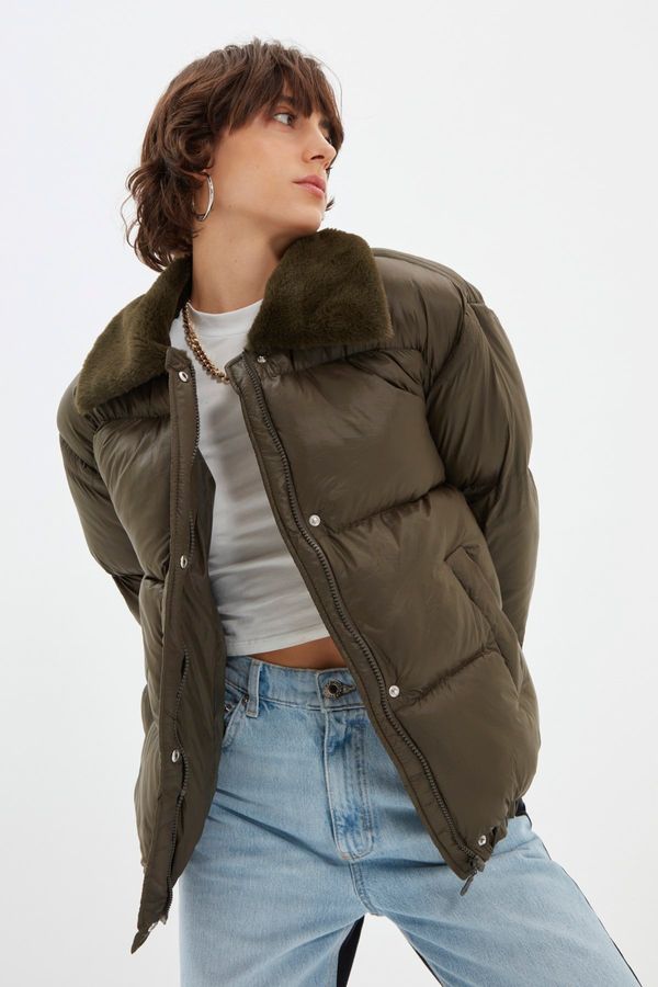 Trendyol Trendyol Khaki Oversize Collar Plush Detailed Down Coat