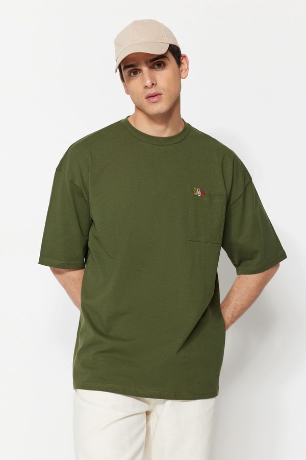Trendyol Trendyol Khaki Oversize/Wide-Fit Pocket Paperclip Embroidered Short Sleeve 100% Cotton T-Shirt