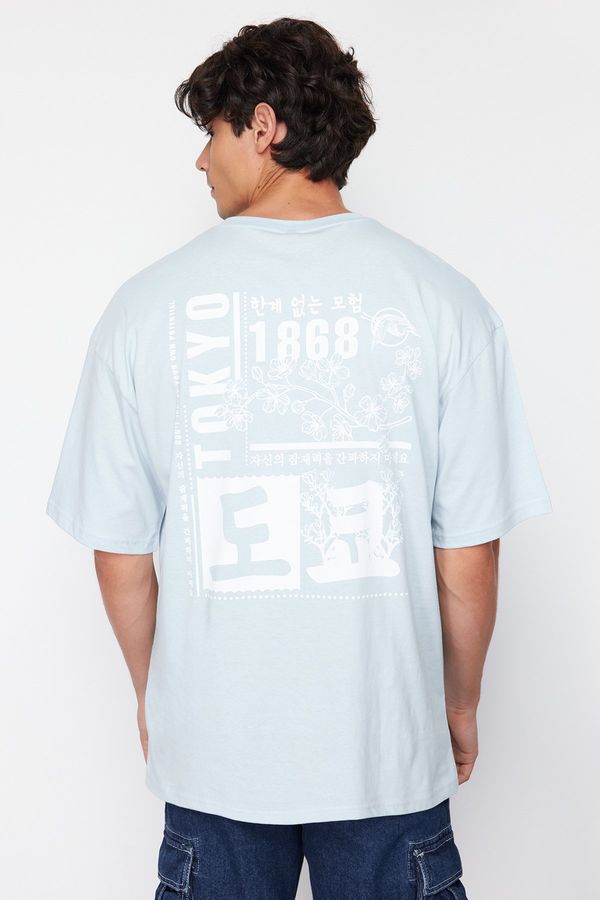 Trendyol Trendyol Light Blue Oversize/Wide Cut Headlight East Printed 100% Cotton T-Shirt