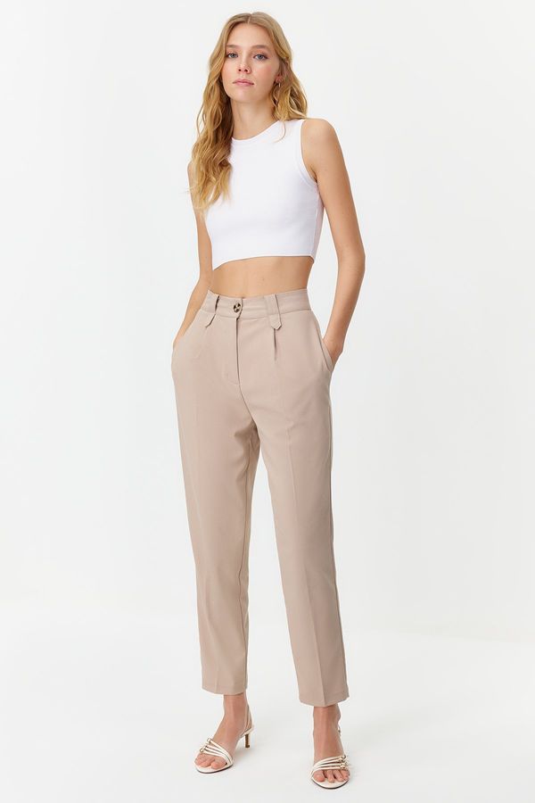 Trendyol Trendyol Light Brown Carrot High Waist Polyviscose Woven Fabric Trousers