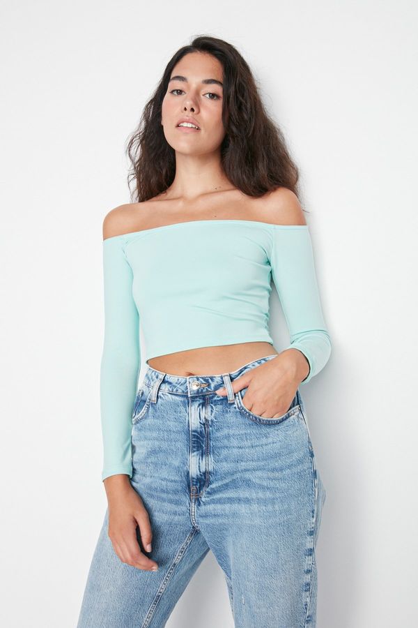 Trendyol Trendyol Light Green Fitted/Simple Carmen Collar Crop Stretchy Knitted Blouse