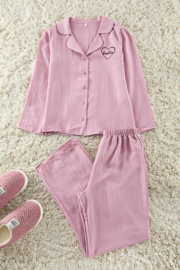 Trendyol Trendyol Lilac Slogan and Heart Embroidered Satin Woven Pajama Set