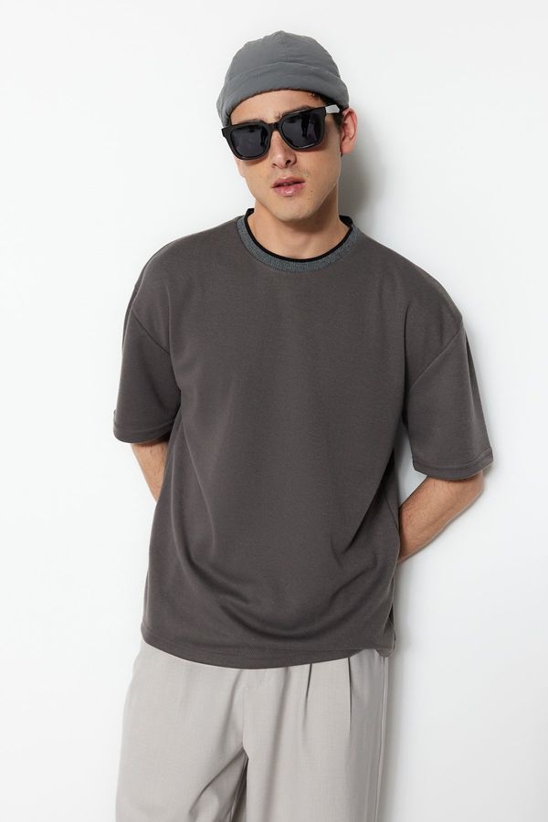 Trendyol Trendyol Limited Edition Anthracite Relaxed Knitwear Tape Textured Pique T-Shirt