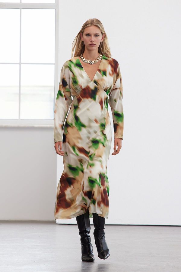 Trendyol Trendyol Limited Edition Multicolored A-Line Floral Midi Woven Dress