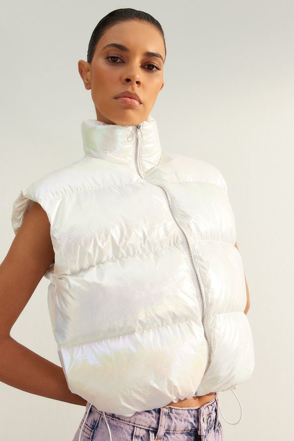 Trendyol Trendyol Limited Edition White Regular Glossy Inflatable Vest