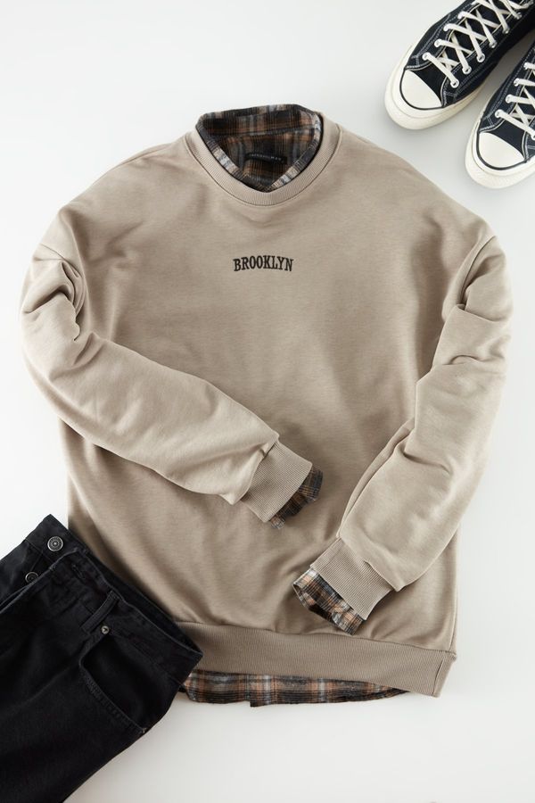 Trendyol Trendyol Mink Oversize/Wide-Fit Brooklyn City Text Embroidery Thick Cotton Sweatshirt