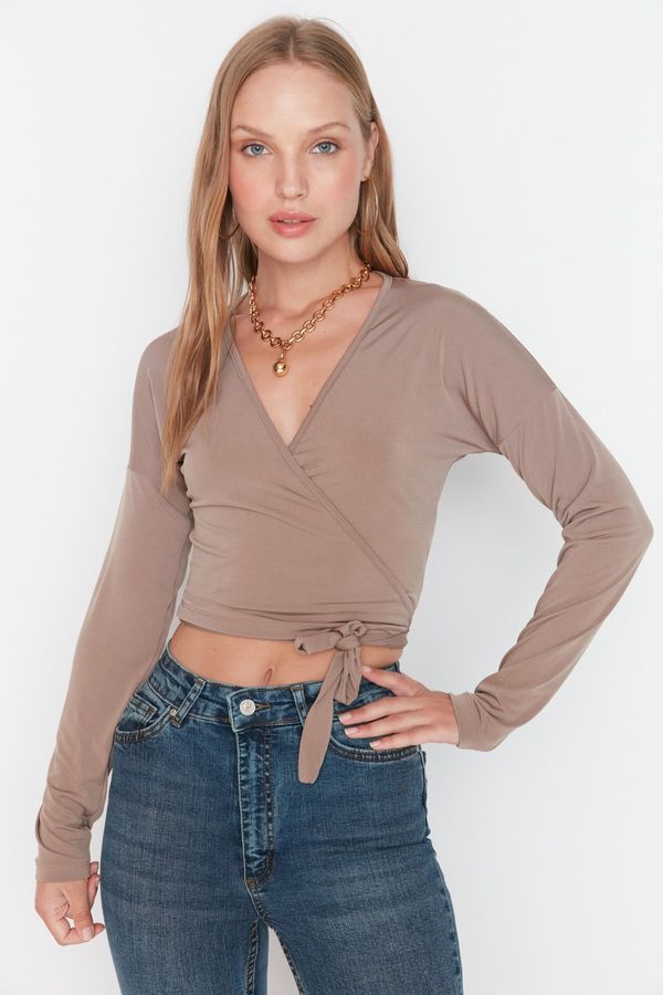 Trendyol Trendyol Mink Tie Detailed Crop Double Breasted Viscose Knitted Blouse