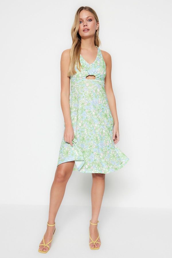 Trendyol Trendyol Mint Floral Pattern Cut Out Detailed A-Line Mini V-Neck Crepe Knitted Dress