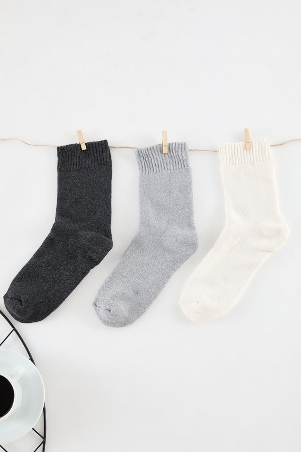 Trendyol Trendyol Multi-Colored 3-Pack Thick Terry Knitted Socks