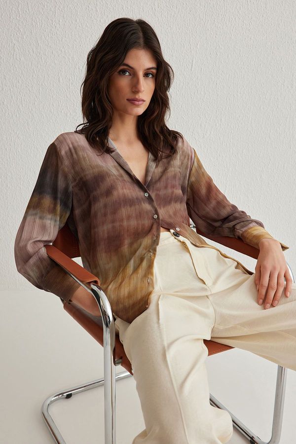 Trendyol Trendyol Multicolored Color Transitional Chiffon Fabric Regula Regular Pattern Woven Shirt