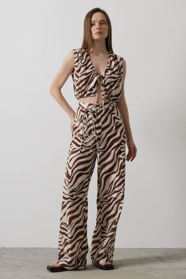 Trendyol Trendyol Multicolored Patterned Wide Leg Trousers