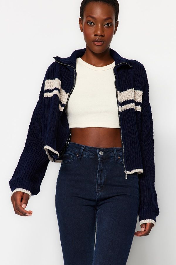 Trendyol Trendyol Navy Blue Crop Color Block Stand High Collar Knitwear Cardigan