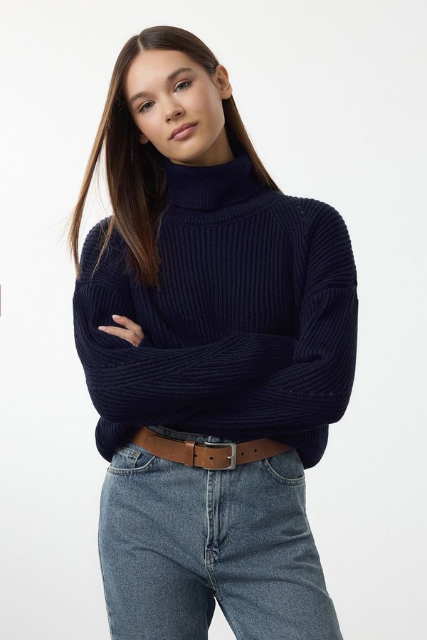 Trendyol Trendyol Navy Blue Crop Turtleneck Knitwear Sweater