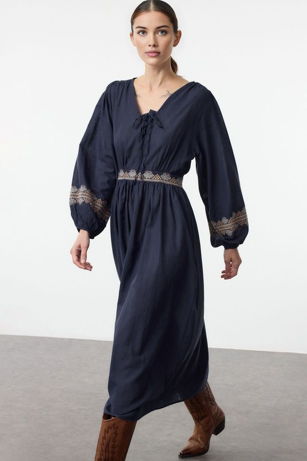 Trendyol Trendyol Navy Blue Embroidered Midi Woven Dress with Open Waist