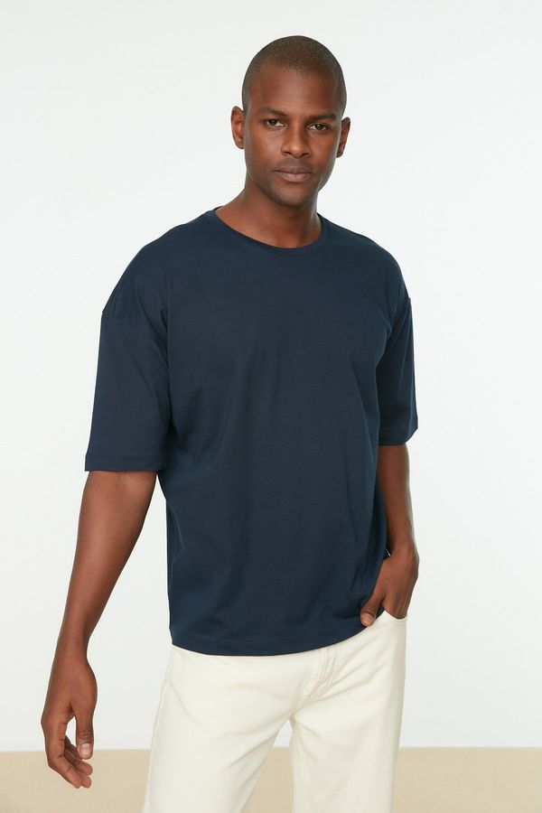 Trendyol Trendyol Navy Blue Men's Relaxed/Comfortable Cut 100% Cotton T-Shirt with Text Print
