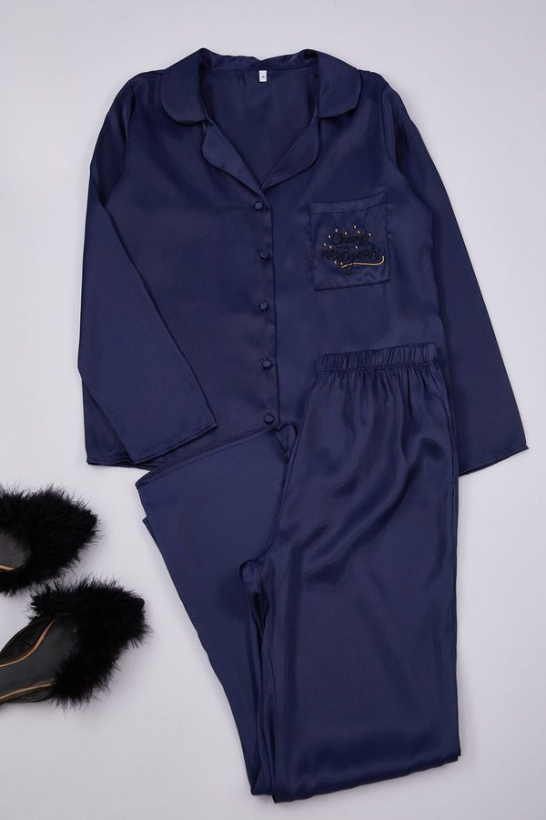 Trendyol Trendyol Navy Blue New Year Themed Embroidered Satin Woven Pajama Set