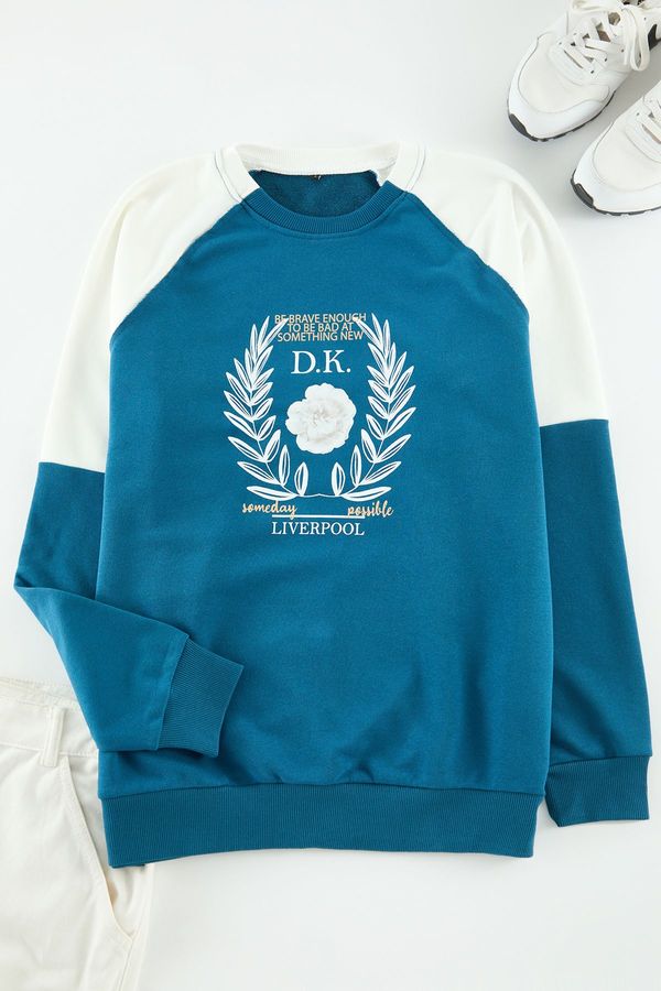 Trendyol Trendyol Navy Blue Oversize/Wide Cut Raglan Sleeve Color Block Printed Cotton Sweatshirt