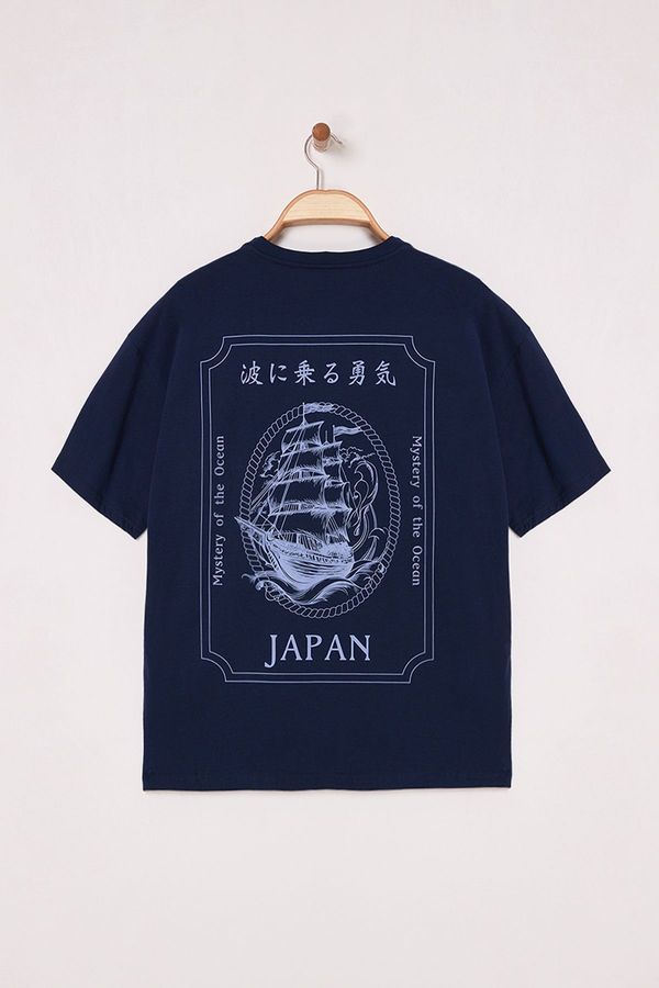 Trendyol Trendyol Navy Blue Oversize/Wide Cut Ship Back Printed 100% Cotton T-Shirt