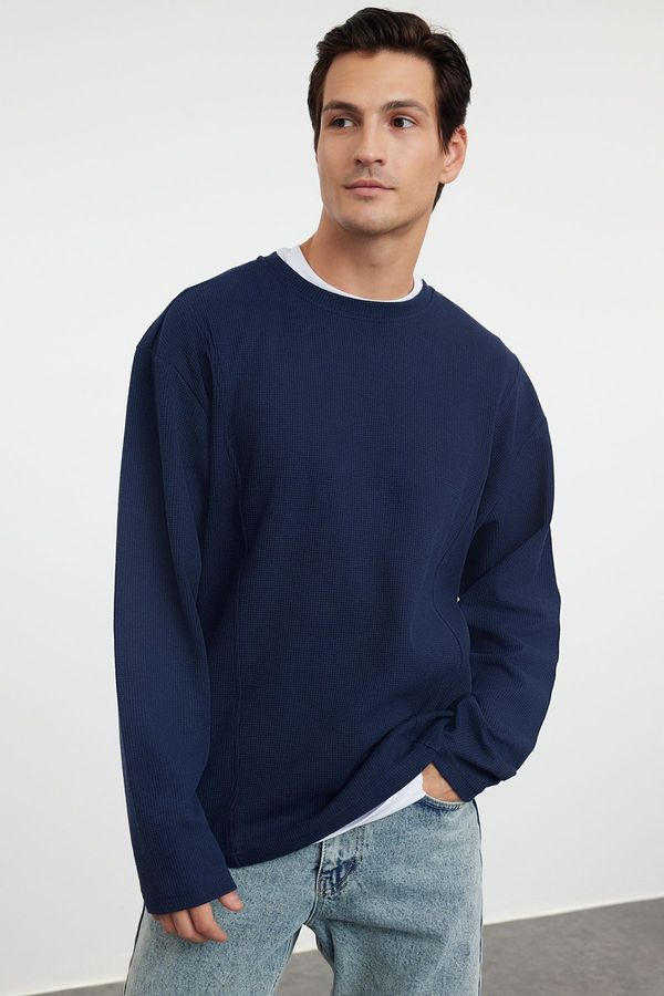 Trendyol Trendyol Navy Blue Oversize/Wide Cut Stitch Detail Textured T-Shirt