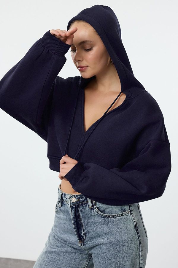 Trendyol Trendyol Navy Blue Thick Fleece Hooded V-Neck Relaxed Cut Crop Knitted Sweatshirt