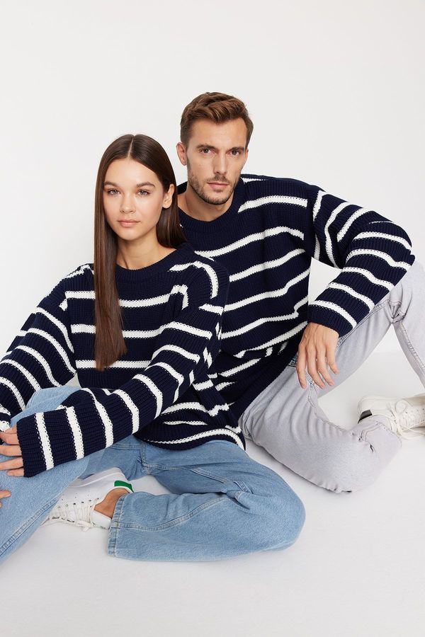 Trendyol Trendyol Navy Blue Unisex Oversize Fit Wide Fit Crew Neck Striped Knitwear Sweater