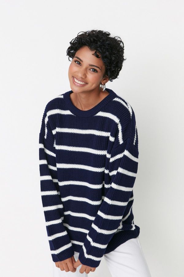 Trendyol Trendyol Navy Blue Wide Fit/Oversized Striped Knitwear Sweater