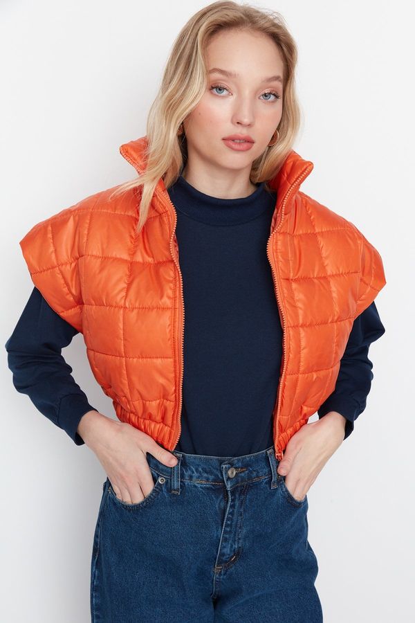 Trendyol Trendyol Orange Wide-Fit Oversize Crop Quilted Vest