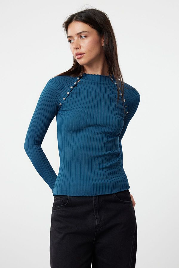 Trendyol Trendyol Petrol Window/Cut Out Accessory Detailed Knitwear Sweater