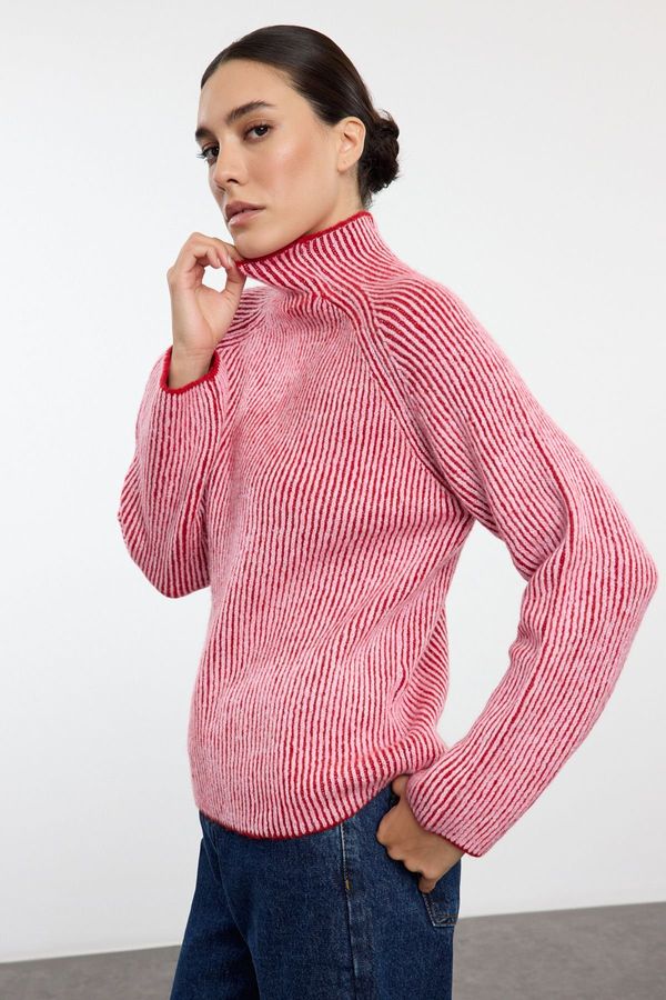 Trendyol Trendyol Pink Soft Textured Stand Collar Knitwear Sweater