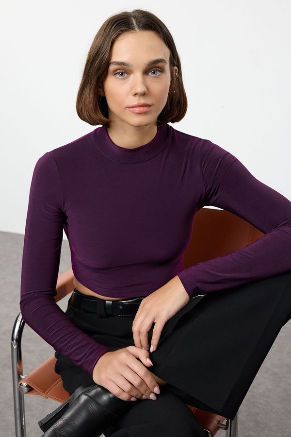 Trendyol Trendyol Plum High Collar Backless Fitted Crop Stretchy Knitted Blouse