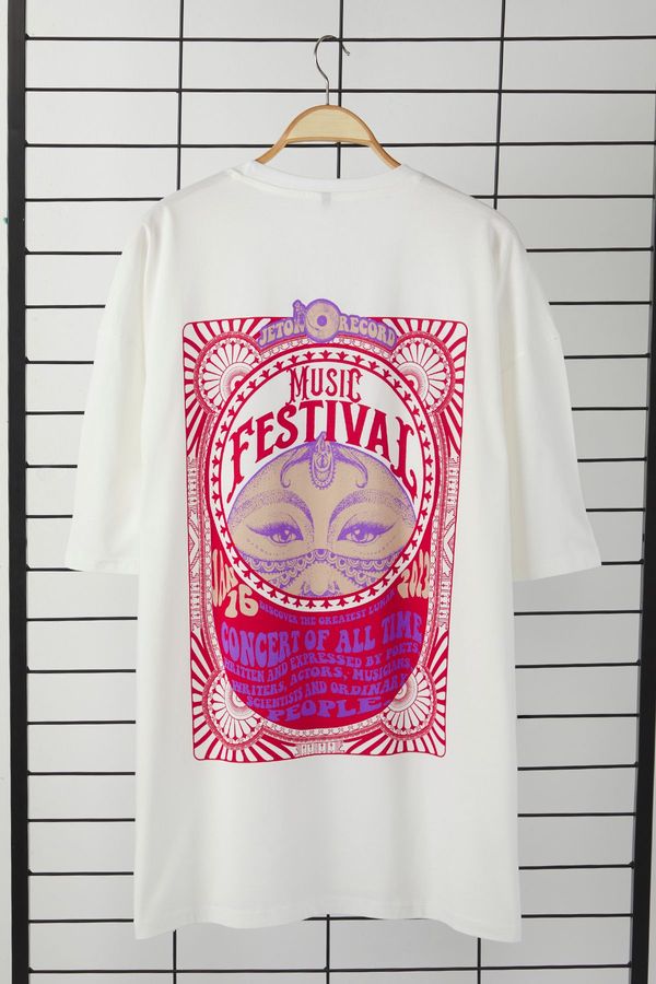 Trendyol Trendyol Plus Size Ecru Unisex Oversize/Wide Cut Ethnic Back Print 100% Cotton T-shirt