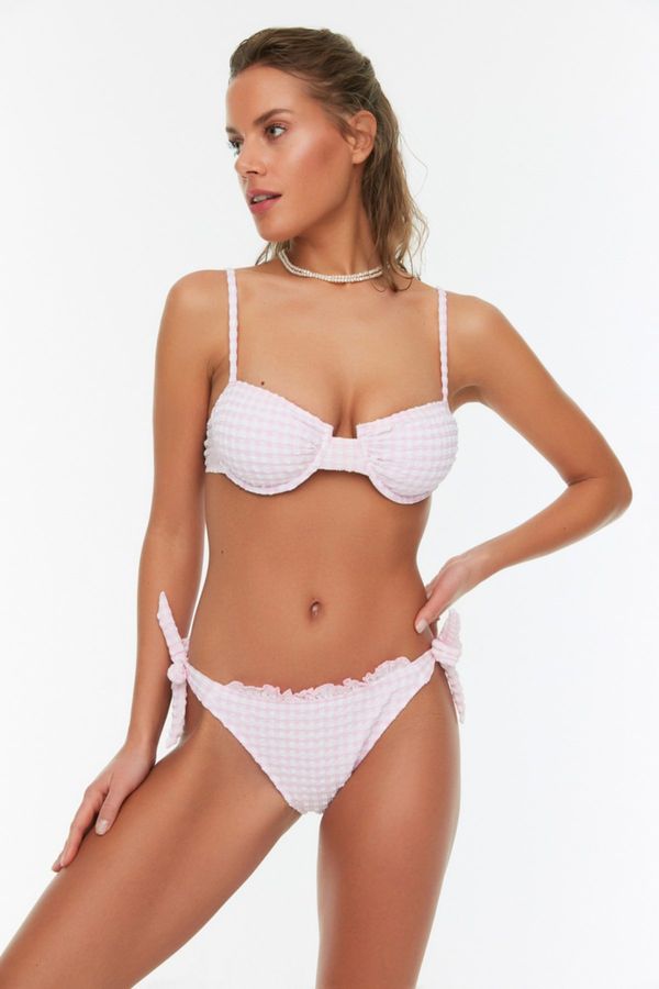 Trendyol Trendyol Powder Gingham Textured Ruffle Regular Bikini Bottom