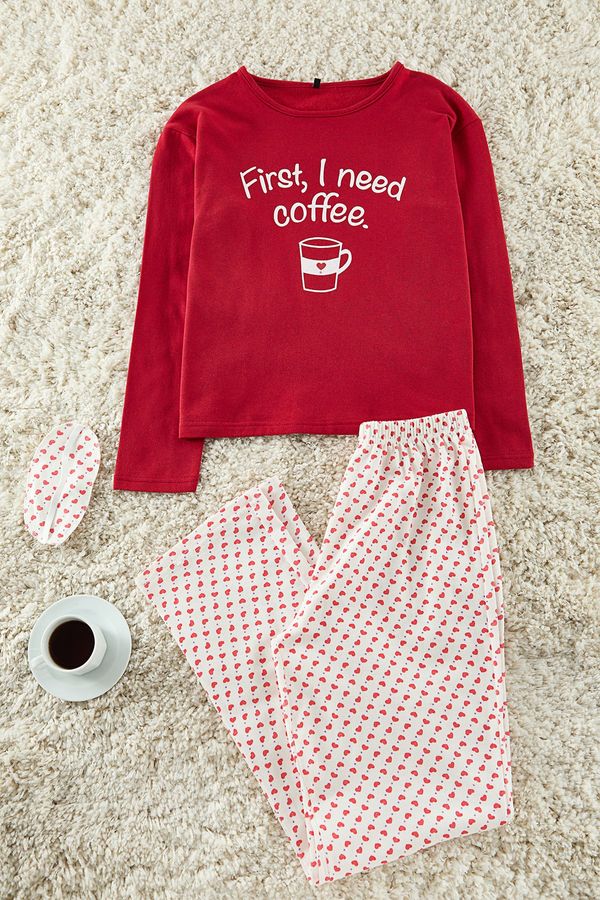 Trendyol Trendyol Red Cotton Heart Slogan Printed Knitted Pajama Set